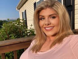 Beauty On Mane by Amanda