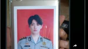 Penasaran, langsung cek di bawah yuk. Pasang Foto Artis Korea Berseragam Polisi Di Hp Wanita Ini Batal Ditilang