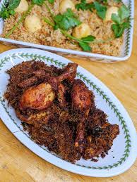 Goreng ayam hingga separuh masak. A E Ø§Ø±ÙŠÙ Ø§ÙŠØ¯Ø¯ÙŠ Ø¯Ø± ØªÙˆÛŒÛŒØªØ± Ayam Goreng Berempah Che Nom Bahan Bahan Kisar 1 Biji Bawang Besar 5 Ulas Bawang Putih 2 Inci Halia 2 Inci Lengkuas 2 Ketul Kunyit Hidup 4
