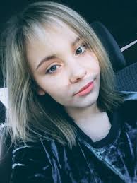 Annie Webb (@annie_webb60)