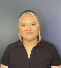 Curly girl cut by Sean Click via the link 🔗 in our bio to book with Sean  #curl #curlyhair #curlygirl #booknow