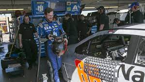 If you win a race it is 10 ( i think) you also get points for where you finish. Fjgfuzo To9dem