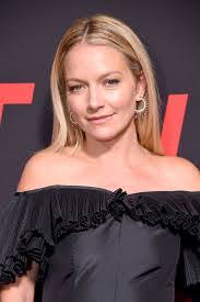 Lorena Lincoln's Instagram, Twitter & Facebook