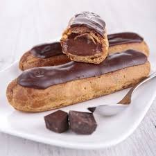 Recette Eclairs Au Chocolat 750g Recette Recette Eclair Au Chocolat Eclair Au Chocolat Creme Patissiere Chocolat
