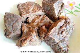 Detail recipe, please click my blog link at www.aziekitchen.com please follow me at : Resepi Sambal Paru Goreng Yang Mudah