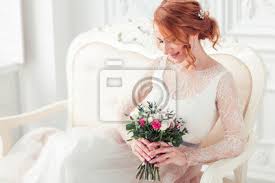 Perfekt hochzeit petticoat taft paillette ein schulter kurz rotes kleid. Braut In Einem Rosa Kleid Mit Pastell Hochzeit Rustikalen Bouquet Fototapete Fototapeten Schone Ehefrau Braut Myloview De