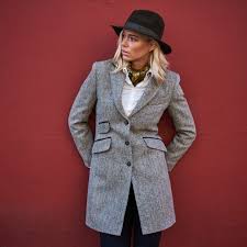 Our three quarter length coats are classic, timeless, traditional dressy overcoats retrofitted with authentic down insulation and waterproof technology while still maintaining a tailored wool cashmere coat look. Womens Three Quarter Length Coat Harris Tweed Victoria Lovat Green Stumper Fielding
