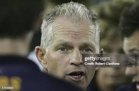 24 Photos & High Res Pictures