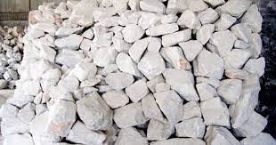 Bahan material bangunan batu kapur limestone atau calcium carbonate (caco3) terbentuk lebih dari 30 sampai 500 juta tahun yang lalu, yang berasal dari kerang, karang , ikan purba dan kalsium yang mengendap dari dasar laut membentuk lapisan dari batuan kapur. Limestone Batu Kapur Batu Gamping Untuk Dinding Jual Batu Alam Terlengkap Dijakarta