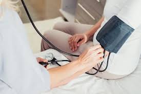 Pemeriksaan tekanan darah saat ini sudah banyak dilakukan secara mandiri di rumah. Seperti Ini Cara Membaca Hasil Pemeriksaan Tekanan Darah Alodokter