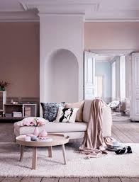 Salon rose poudré déco rose poudré tendance 2018 clemaroundthecorner, peinture 6 couleurs déco pour un salon super chic, papier peint vintage et this salon rose poudré graphic has 10 dominated colors, which include bubble gum, light gray, dim gray, white, avocado, spanish gray. La Couleur Rose Poudre Dans La Deco Interieure Archzine Fr