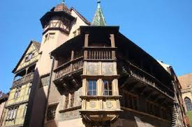 Mise en service en 1907, la gare de colmar voit défiler plus de 3 pour se restaurer ou boire un verre rapidement à proximité, citons le buffet de la gare et le grillon (sur la place de la gare). Appartement De Charme Centre Vieille Ville De Colmar En Alsace 95m 3 Chambres Haut Rhin