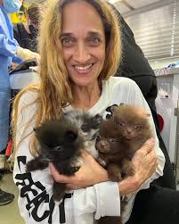 Beverly Mays (@blknwhtgurl) • Instagram photos and videos