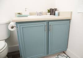Step by step guide to painting kitchen cupboards with chalk paint® first, remove the doors and any hardware from your cabinets. 5 Tips For Painting Cabinets