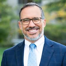 We are thrilled to announce that Anne Graybeal has been named Blake's new  Upper School director! Follow the link to read a little bit about her.  Welcome to Blake, Anne!