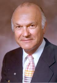 Harry Coover • Biografias • Quimicafacil.net