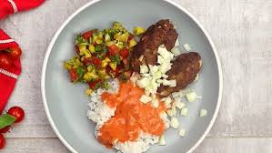 A La Jugoslavija Original Cevapcici Rezept Mit Video Rezept Rezept Cevapcici Lebensmittel Essen Rezepte