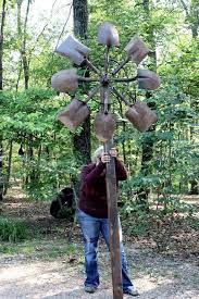 Nice 36 Modern Outdoor Metal Decor Ideas For Garden Metal Sculptures Garden Metal Yard Art Garden Art Crafts
