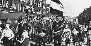 Wann ist bevrijdingsdag 2021, 2022, 2023? Bevrijdingsdag De Vrijheid Van Wie Eigenlijk Voorbeeld Allochtoon