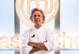 Jun 04, 2021 · abbiamo fatto 4 chiacchiere in dm con naip per nessun motivo in particolare se non un gran voglia di chiedergli. Masterchef Italia 8 Chi E Giorgio Locatelli Il Nuovo Giudice Panorama