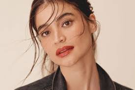 Anne Curtis looks back