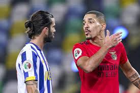 Fc porto entrou melhor, mas o benfica reagiu bem ao golo sofrido e chegou ao empate. Tribuna Expresso Grandes Jogos Aqui Estao Os 22 Homens Do Fc Porto Benfica