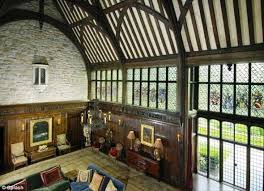 English Tudor Interior Con Immagini