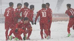 Đội tuyển việt nam dân chủ cộng hòa thì ít hoạt động hơn và cũng không phải là thành viên của afc và fifa, chủ yếu chơi các giải của các nước xã hội chủ nghĩa từ 1956 đến 1966. U23 Viá»‡t Nam Ä'á» Choi Giá»¯a Tuyáº¿t Tráº¯ng ThÆ°á»ng Chau Bá»™ Phim Sá»­ Thi Ä'áº¹p Ä'áº¿n Láº·ng NgÆ°á»i Tá»« Hai Sáº¯c Mau Bi Trang