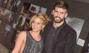 Shakira se emociona con el último regalo de sus fans la cantante colombiana celebra los 30 años en el mundo de la música con la publicación de 'magia' Gerard Pique Partner Shakira Deny Antonella Roccuzzo Rift Daily Mail Online