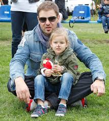 Tomasz karolak (47 l.) nie może się wyrwać ze szponów nałogu. Lena Corka Tomasza Karolaka Zagra W 39 I Pol Kozaczek
