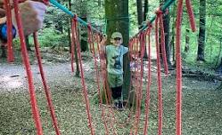 Abenteuer Wald: Seilkonstruktionen für Kinder