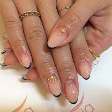 憧れの濃い色も オフィス女子必見 極細フレンチネイル minimalist nails gel nails nails