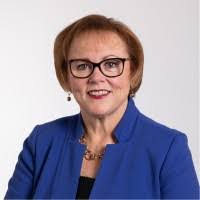 Robyn Gorman's Instagram, Twitter & Facebook