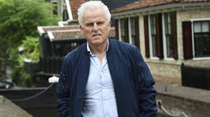 Peter r de vries had previously received threats from the criminal underworld. 43wecd5z1xj3fm