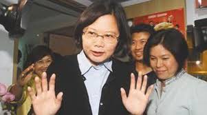 你指親完北親完中之後訪美 用三星投資攞到左疫苗生產線 解除左韓國導彈限制 但連quad都唔駛入淨係提下關注台海 番到去就民望又升番個個文在寅？ Ippkkdlkpdzbtm
