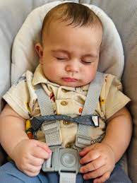 Hi all, I am looking for a babysitter for our 9 months old son. If anyone  can help us please? Thank you