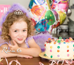 Mybbshowershop vous propose un large choix de thèmes anniversaire 3 ans et 4ans spécialement dessinés pour fêter le troisième ou quatrième anniversaire de votre garçon! Animation Enfant Anniversaire 3 A 4 Ans A Theme Sur Paris Ile De France