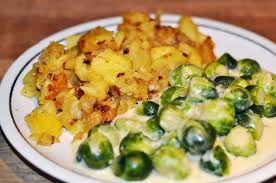 Cremige Kohlsprossen Mit Kartoffelscharrn Cremiger Rosenkohl Mit Kartoffenschmarrn Rezepte Kohlsprossen Gemusegerichte