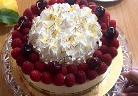 Entremets Nuage Au Citron Et Praline Meringue Bavarois Au Citron Gateau Et Cuisine Rachida Idee Gateau Citron Bavarois