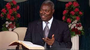 Pastor kumuyi lost his first wife, biodun on april 11 last year. X Dydzo9fpbpsm