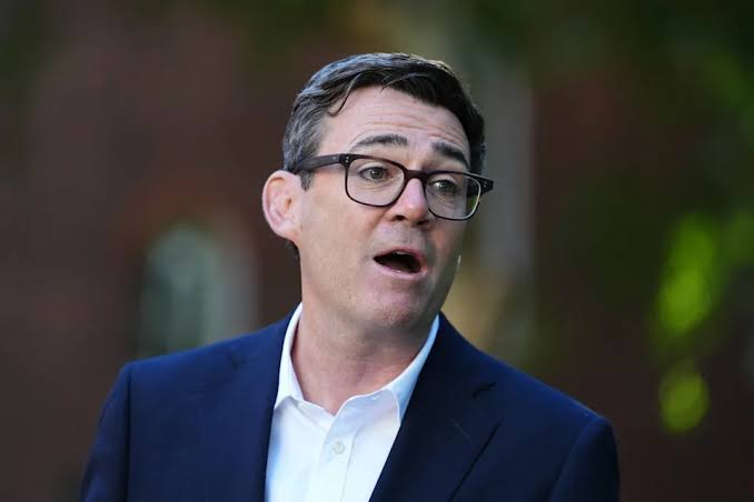Andy Burnham throws into doubt Heathrow's plans for a third runway - Yahoo News UK