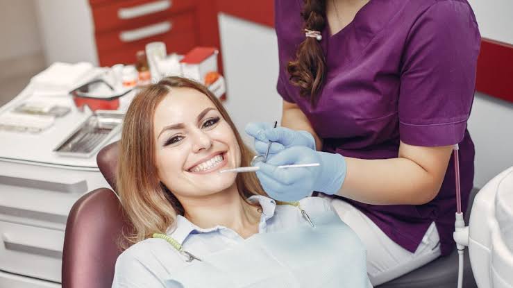Professional Teeth Whitening: Benefits, Risks, and Results