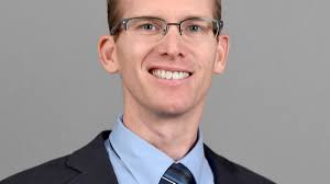 Jonathan Pettigrew promoted to associate professor