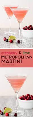 Perfectly Balanced Between Sweet And Tart This Metropolitan Martini Recipe Is A Tasty Twist On Your Trad Martini Recipes Cranberry Martini Recipe Yummy Drinks