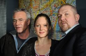 Was hat es mit dem chemiedreieck auf sich? Mit Dem Hals In Der Schlinge Koln Tatort Ist Besonders Beklemmend Kultur Stuttgarter Zeitung