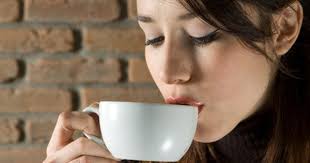 Mẹ dùng chất caffeine không liên quan đến giấc ngủ đứa con