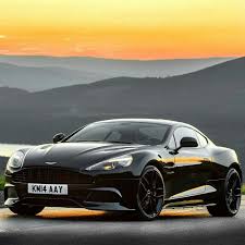Aston Martin Vanquish Carbon Black The Shape And Stance Looks So Different With This Bodykit Configuration Autos Carro Deportivos Automoviles