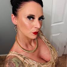 Author Liese presenting at Nortonna Lodge