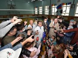 Картинки по запросу александр мураховский омск U Rossijskih Medikov Est Pyat Vozmozhnyh Diagnozov Dlya Navalnogo Glavvrach Omskoj Bolnicy Gordon