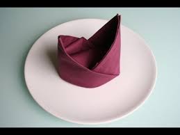 Servietten Falten Bischofsmutze Napkin Folding Bishop S Hat Servietten Falten Servietten Servietten Falten Hut